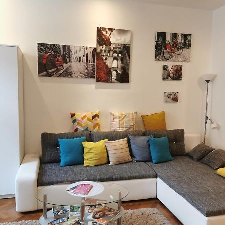 Székesfehérvár Patrik Apartman מראה חיצוני תמונה